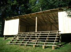 Projekty » Experimentální přístřešek v Lučanech